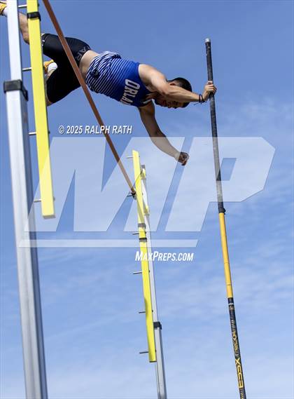 Thumbnail 2 in CIF NS Division 2 Finals (Pole Vault) photogallery.