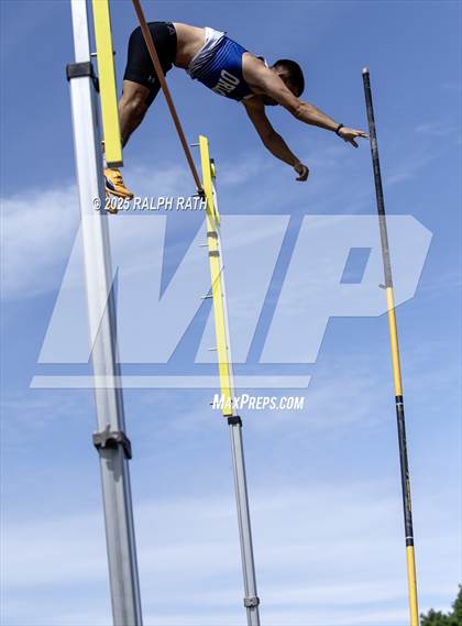Thumbnail 1 in CIF NS Division 2 Finals (Pole Vault) photogallery.