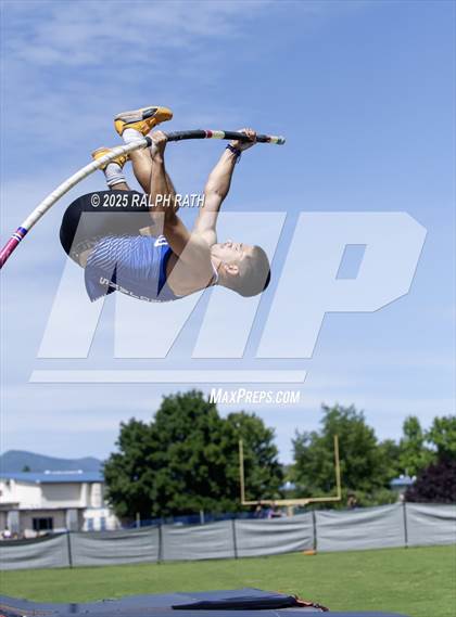 Thumbnail 2 in CIF NS Division 2 Finals (Pole Vault) photogallery.