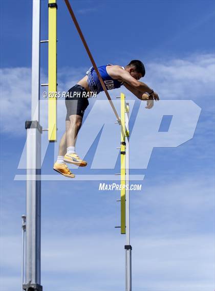 Thumbnail 1 in CIF NS Division 2 Finals (Pole Vault) photogallery.