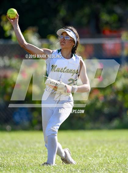 Thumbnail 3 in Capuchino @ Burlingame photogallery.