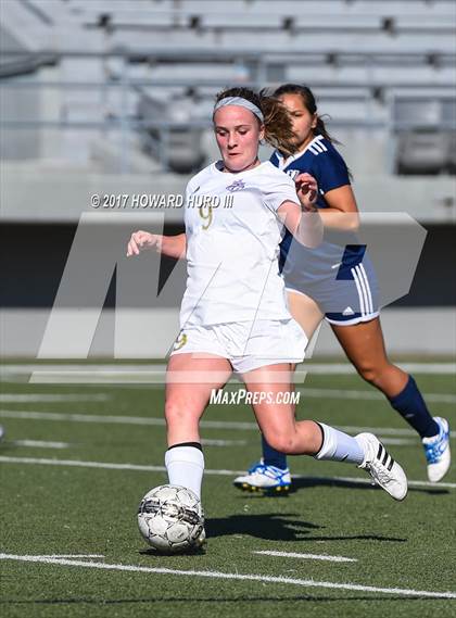 Thumbnail 1 in Timber Creek vs. Nimitz (Jonny Baggett Memorial Kickoff Classic) photogallery.