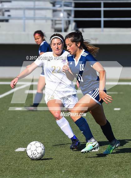 Thumbnail 2 in Timber Creek vs. Nimitz (Jonny Baggett Memorial Kickoff Classic) photogallery.