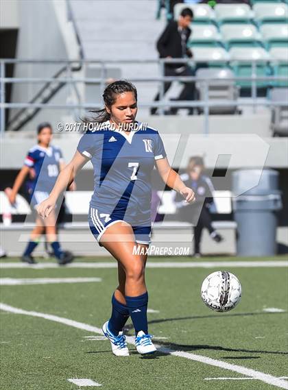 Thumbnail 2 in Timber Creek vs. Nimitz (Jonny Baggett Memorial Kickoff Classic) photogallery.