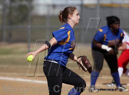 Thumbnail 2 in Chapel Hill vs. Sabine photogallery.