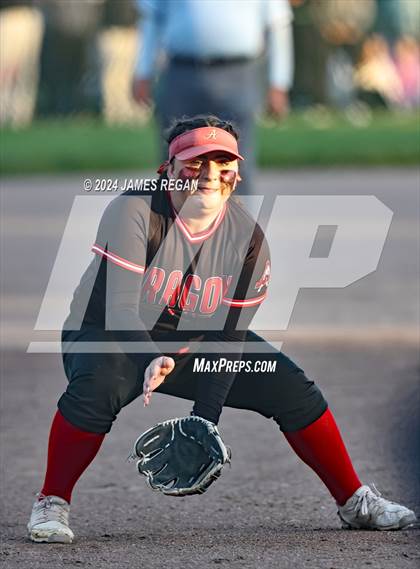 Thumbnail 2 in Aragon vs Hillsdale (Chanteloup) photogallery.