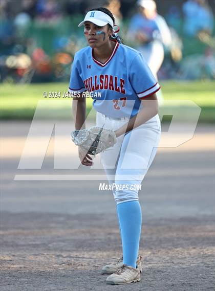 Thumbnail 2 in Aragon vs Hillsdale (Chanteloup) photogallery.