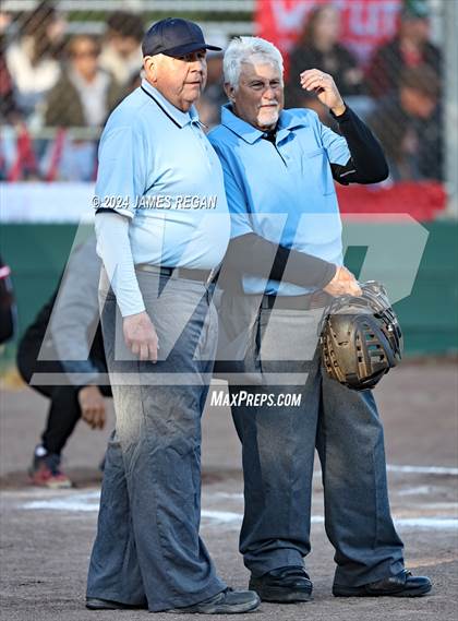 Thumbnail 2 in Aragon vs Hillsdale (Chanteloup) photogallery.