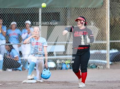 Thumbnail 2 in Aragon vs Hillsdale (Chanteloup) photogallery.