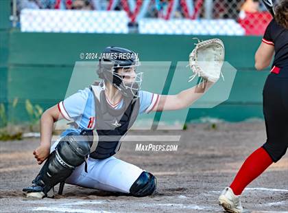 Thumbnail 3 in Aragon vs Hillsdale (Chanteloup) photogallery.