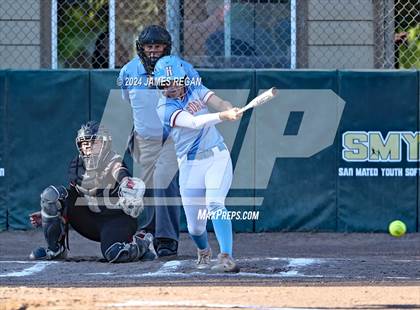 Thumbnail 2 in Aragon vs Hillsdale (Chanteloup) photogallery.