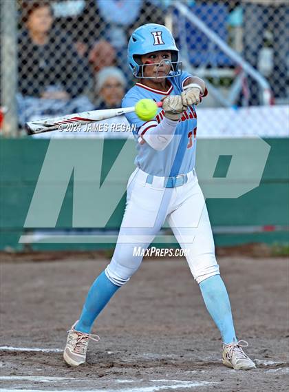 Thumbnail 1 in Aragon vs Hillsdale (Chanteloup) photogallery.