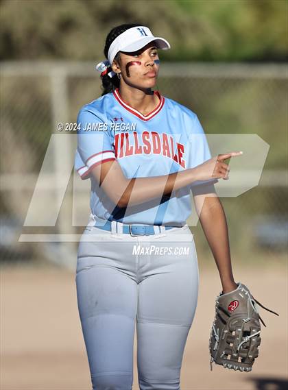 Thumbnail 1 in Aragon vs Hillsdale (Chanteloup) photogallery.
