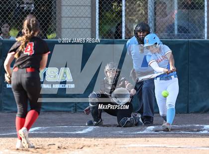 Thumbnail 1 in Aragon vs Hillsdale (Chanteloup) photogallery.