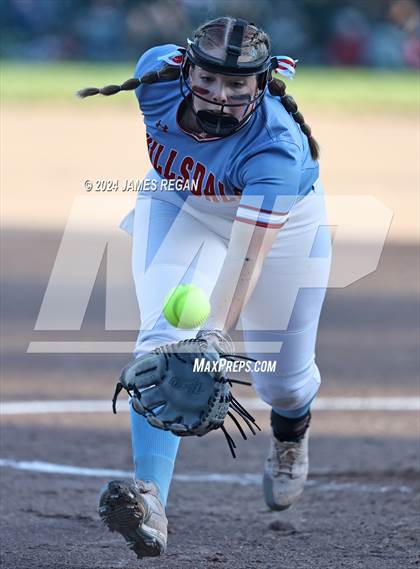 Thumbnail 1 in Aragon vs Hillsdale (Chanteloup) photogallery.