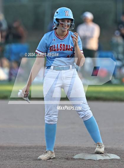 Thumbnail 2 in Aragon vs Hillsdale (Chanteloup) photogallery.