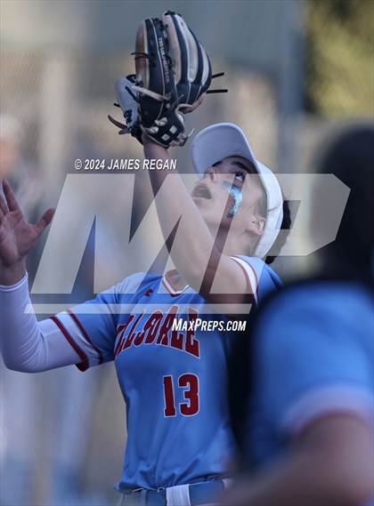 Thumbnail 1 in Aragon vs Hillsdale (Chanteloup) photogallery.