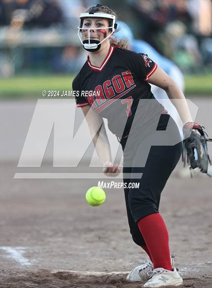 Thumbnail 1 in Aragon vs Hillsdale (Chanteloup) photogallery.