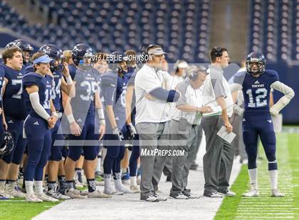 Thumbnail 2 in Clear Brook vs. Kingwood (6A Bi-District Playoff) photogallery.