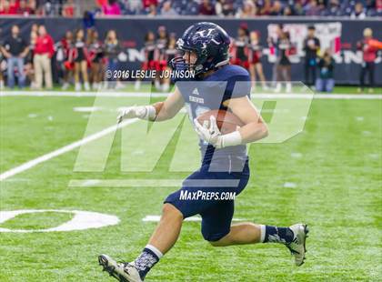 Thumbnail 2 in Clear Brook vs. Kingwood (6A Bi-District Playoff) photogallery.