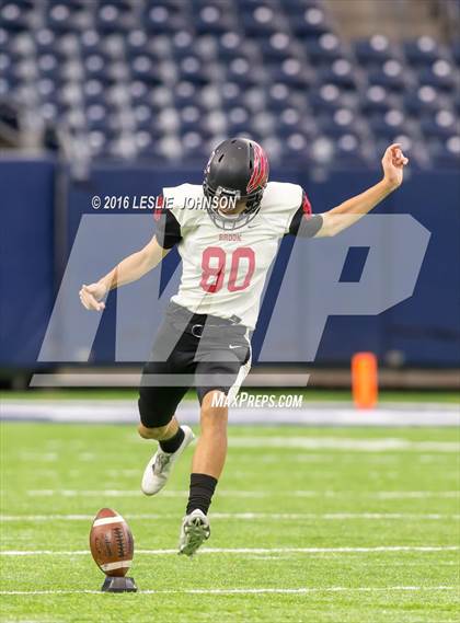 Thumbnail 2 in Clear Brook vs. Kingwood (6A Bi-District Playoff) photogallery.