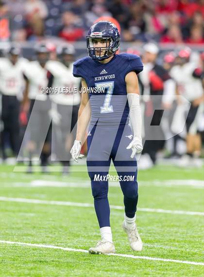 Thumbnail 3 in Clear Brook vs. Kingwood (6A Bi-District Playoff) photogallery.
