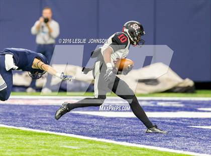 Thumbnail 2 in Clear Brook vs. Kingwood (6A Bi-District Playoff) photogallery.