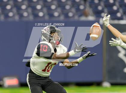Thumbnail 3 in Clear Brook vs. Kingwood (6A Bi-District Playoff) photogallery.