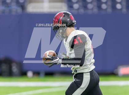 Thumbnail 1 in Clear Brook vs. Kingwood (6A Bi-District Playoff) photogallery.
