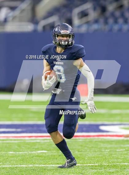 Thumbnail 3 in Clear Brook vs. Kingwood (6A Bi-District Playoff) photogallery.