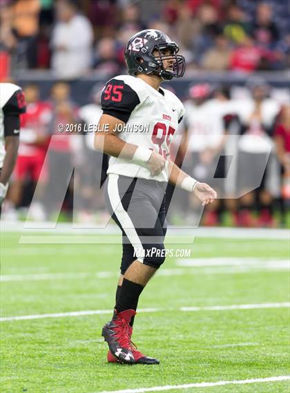 Thumbnail 2 in Clear Brook vs. Kingwood (6A Bi-District Playoff) photogallery.