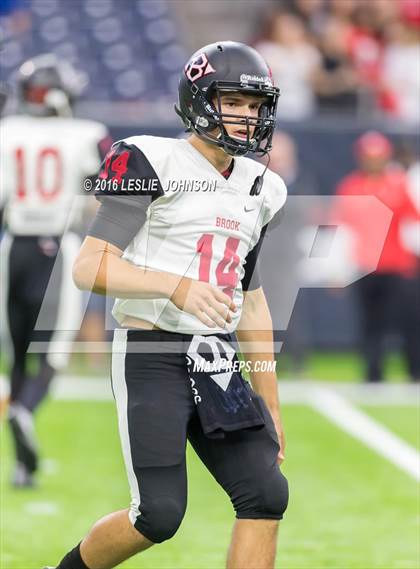 Thumbnail 2 in Clear Brook vs. Kingwood (6A Bi-District Playoff) photogallery.