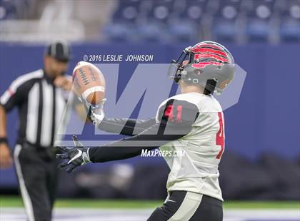 Thumbnail 2 in Clear Brook vs. Kingwood (6A Bi-District Playoff) photogallery.