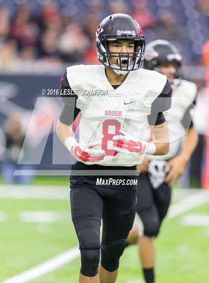 Thumbnail 1 in Clear Brook vs. Kingwood (6A Bi-District Playoff) photogallery.