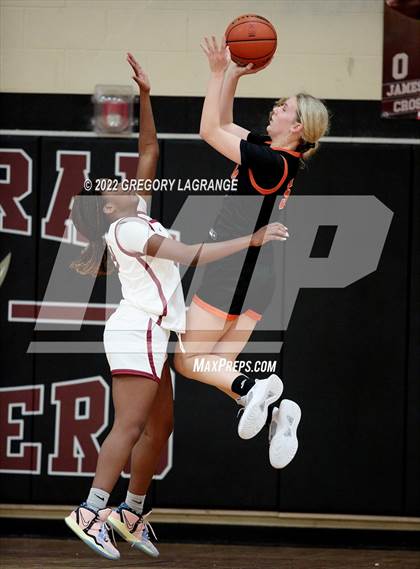 Thumbnail 1 in Haltom vs Keller Central photogallery.
