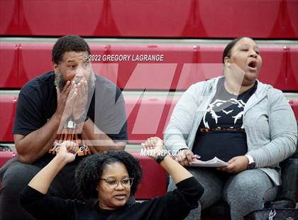 Thumbnail 2 in Haltom vs Keller Central photogallery.