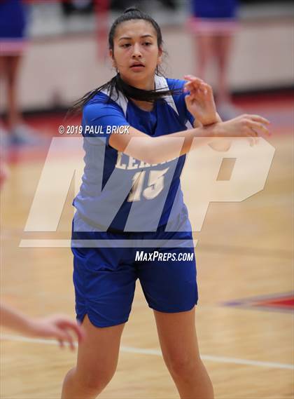 Thumbnail 2 in Westlake vs Lehman photogallery.
