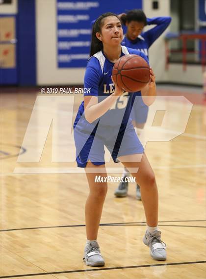 Thumbnail 2 in Westlake vs Lehman photogallery.