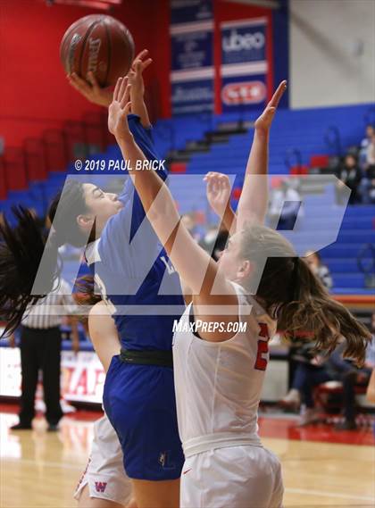 Thumbnail 1 in Westlake vs Lehman photogallery.
