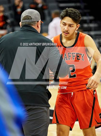 Thumbnail 2 in Stuart Hall vs. Chaffey (CIF State D5 Final) photogallery.