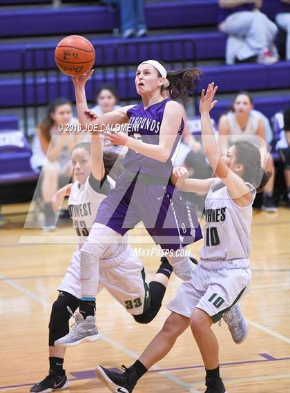 Thumbnail 3 in Boerne vs Southwest (Boerne ISD Tournament) photogallery.