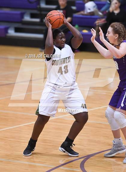 Thumbnail 2 in Boerne vs Southwest (Boerne ISD Tournament) photogallery.