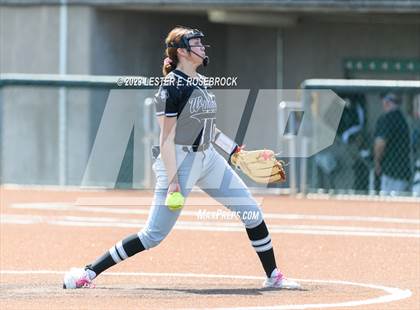 Thumbnail 2 in Sotomayor @ Warren photogallery.