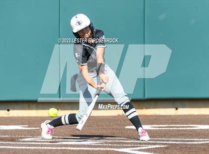 Thumbnail 2 in Sotomayor @ Warren photogallery.