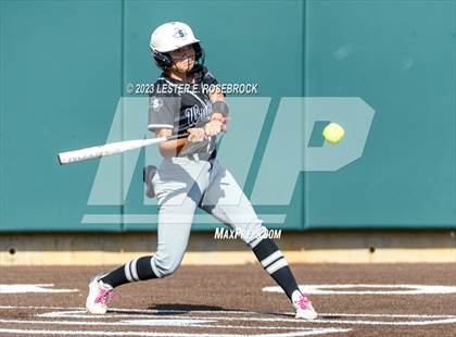 Thumbnail 3 in Sotomayor @ Warren photogallery.