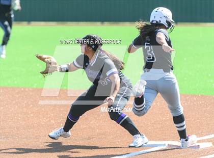 Thumbnail 1 in Sotomayor @ Warren photogallery.