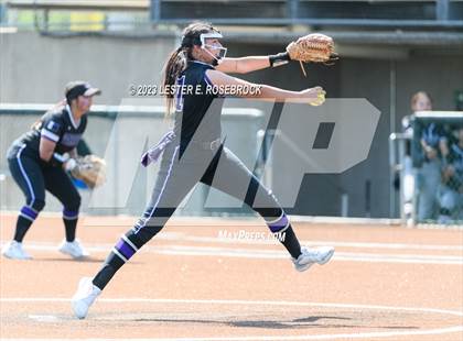 Thumbnail 3 in Sotomayor @ Warren photogallery.