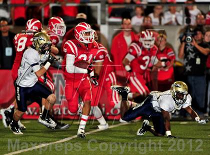 Thumbnail 3 in St. John Bosco @ Mater Dei photogallery.