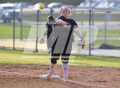Thumbnail 2 in Woodville @ Kirbyville (UIL Region 3A D2 Bi-District Playoff Game 1) photogallery.