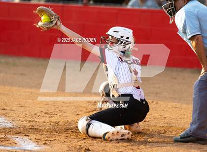 Thumbnail 2 in Woodville @ Kirbyville (UIL Region 3A D2 Bi-District Playoff Game 1) photogallery.